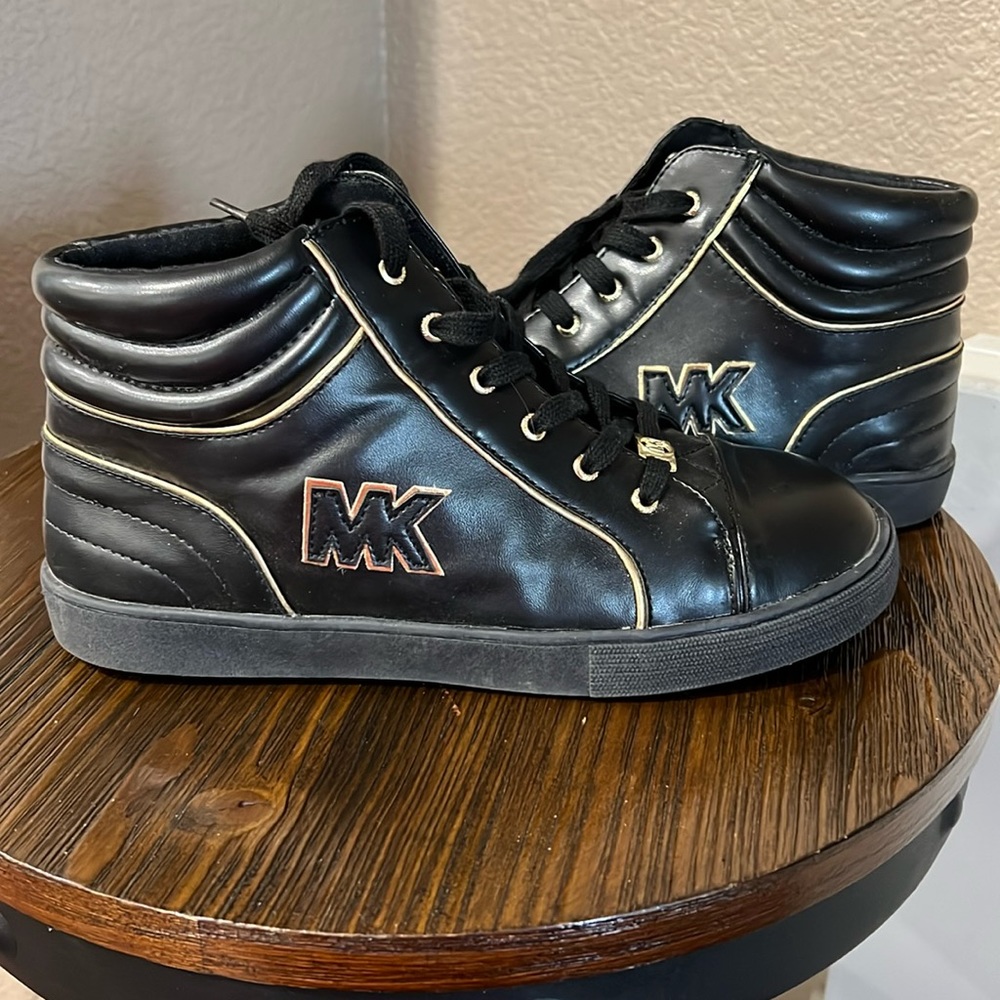 Black high top MK shoes